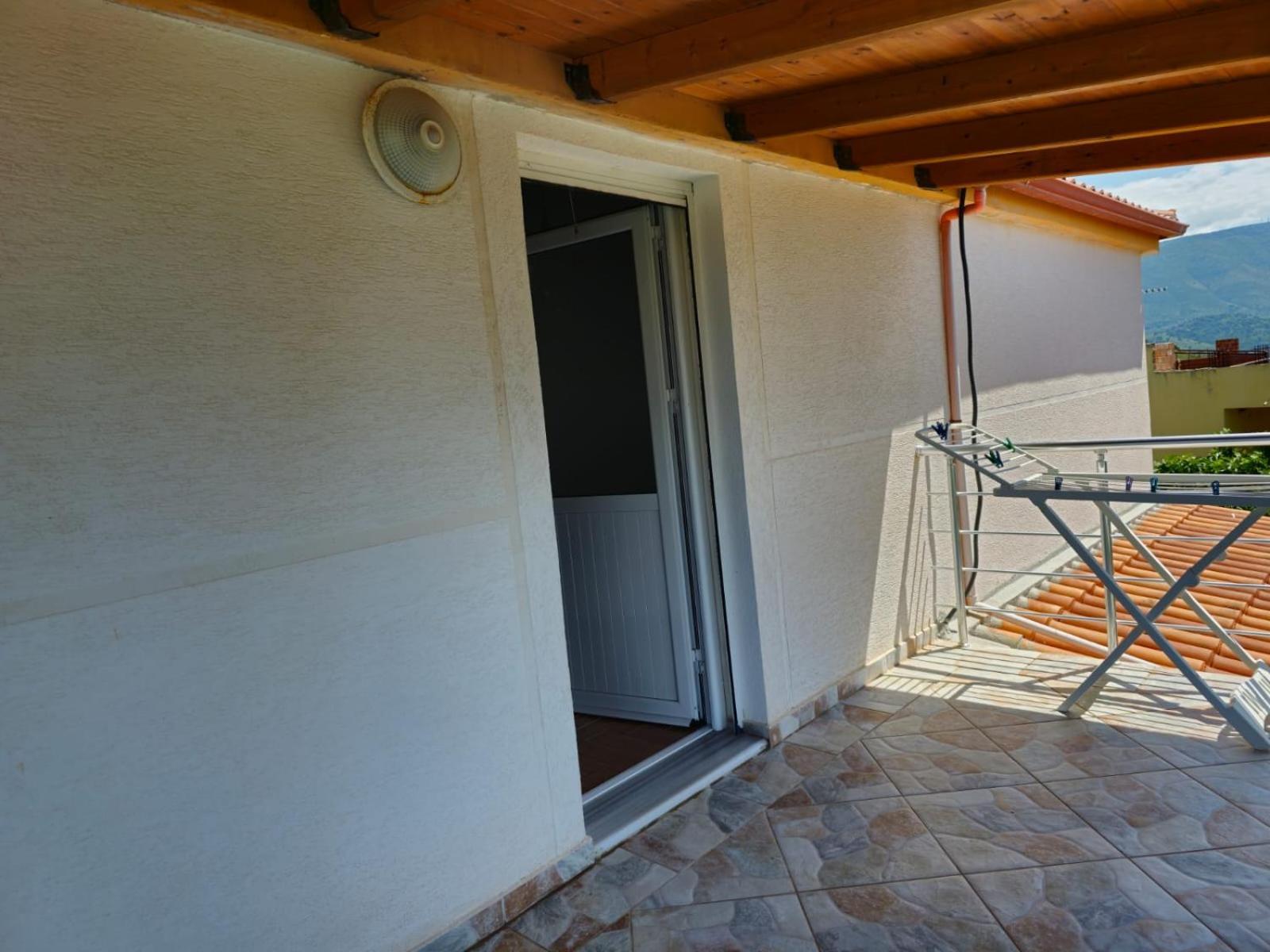 Caushi Apartments Ksamil Esterno foto
