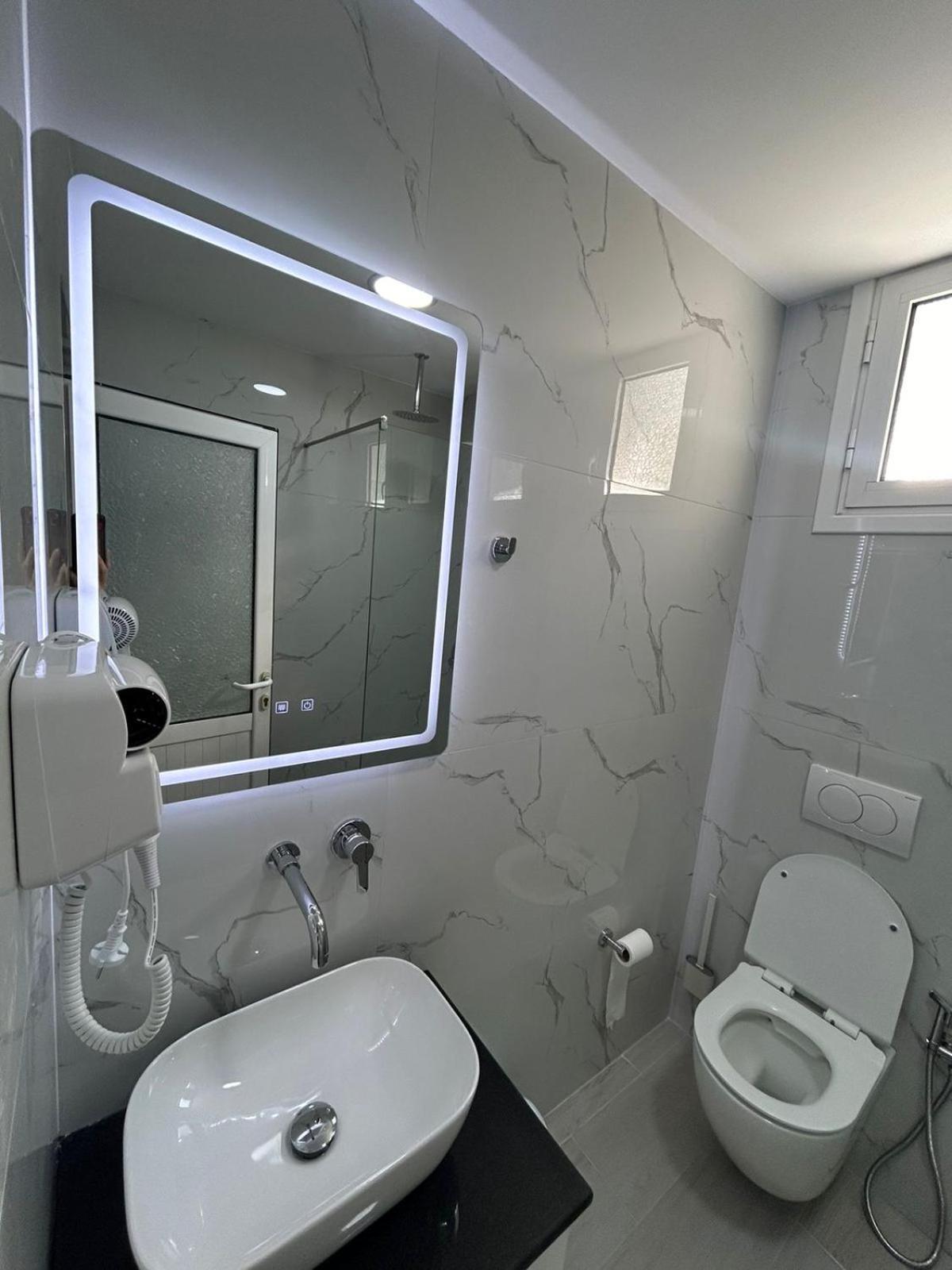 Caushi Apartments Ksamil Esterno foto