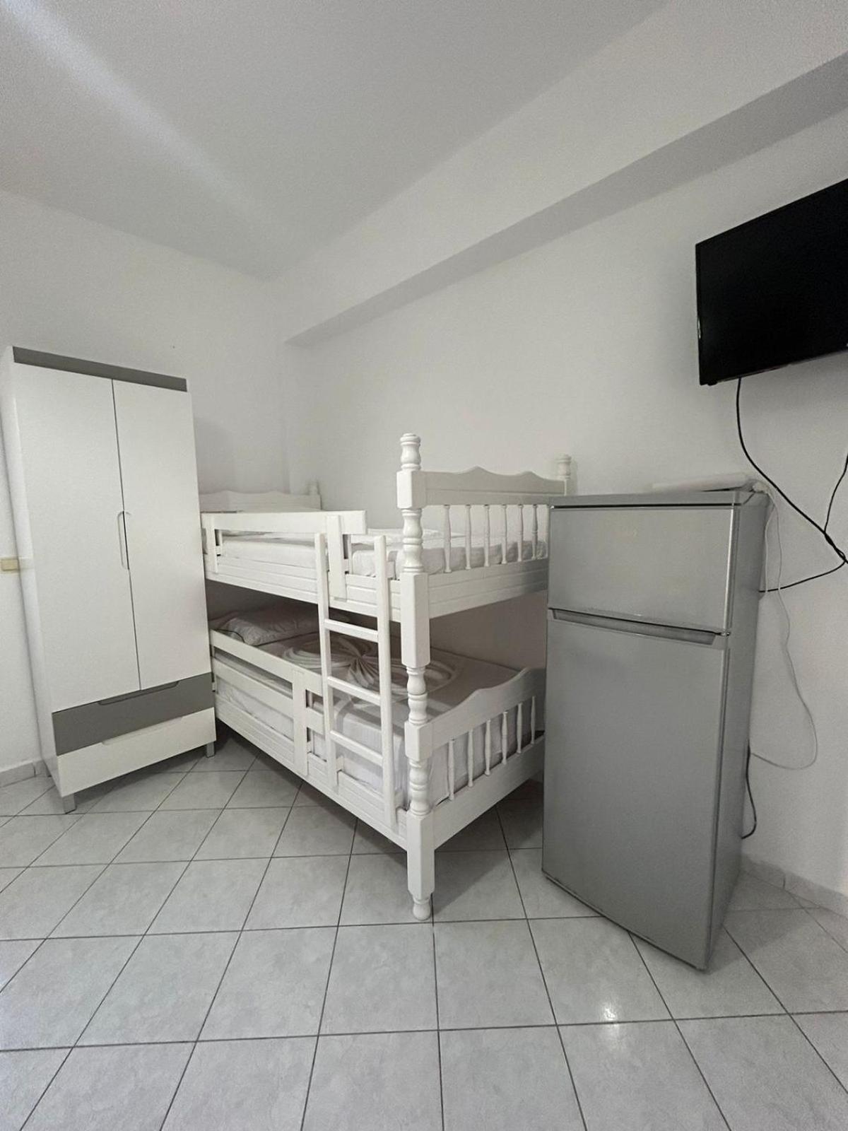 Caushi Apartments Ksamil Esterno foto