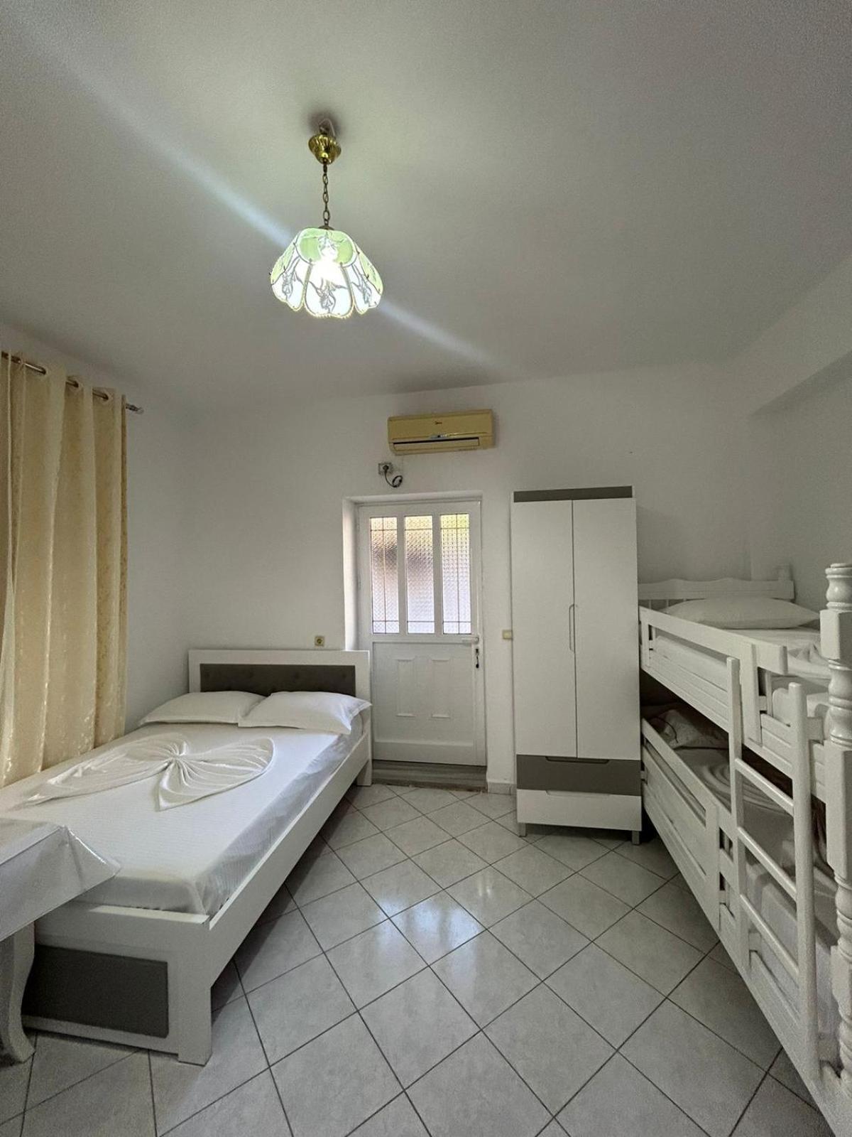 Caushi Apartments Ksamil Esterno foto