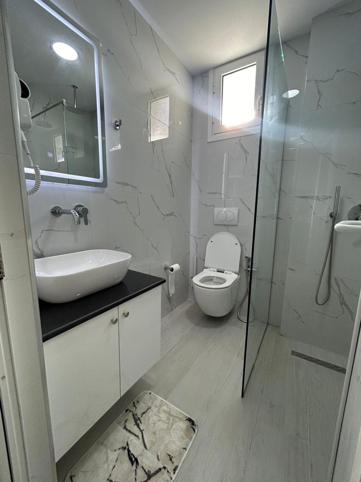 Caushi Apartments Ksamil Esterno foto
