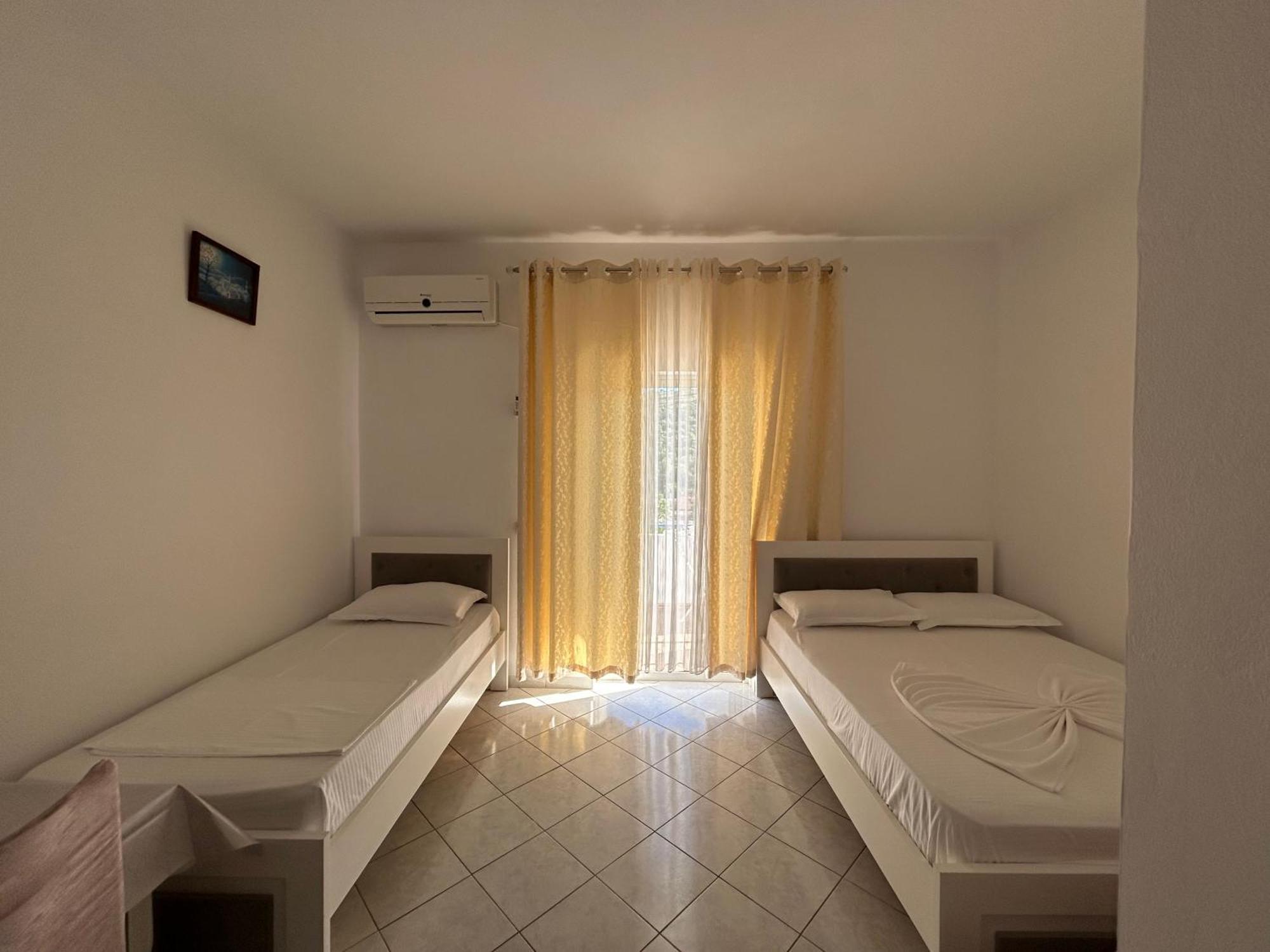 Caushi Apartments Ksamil Esterno foto