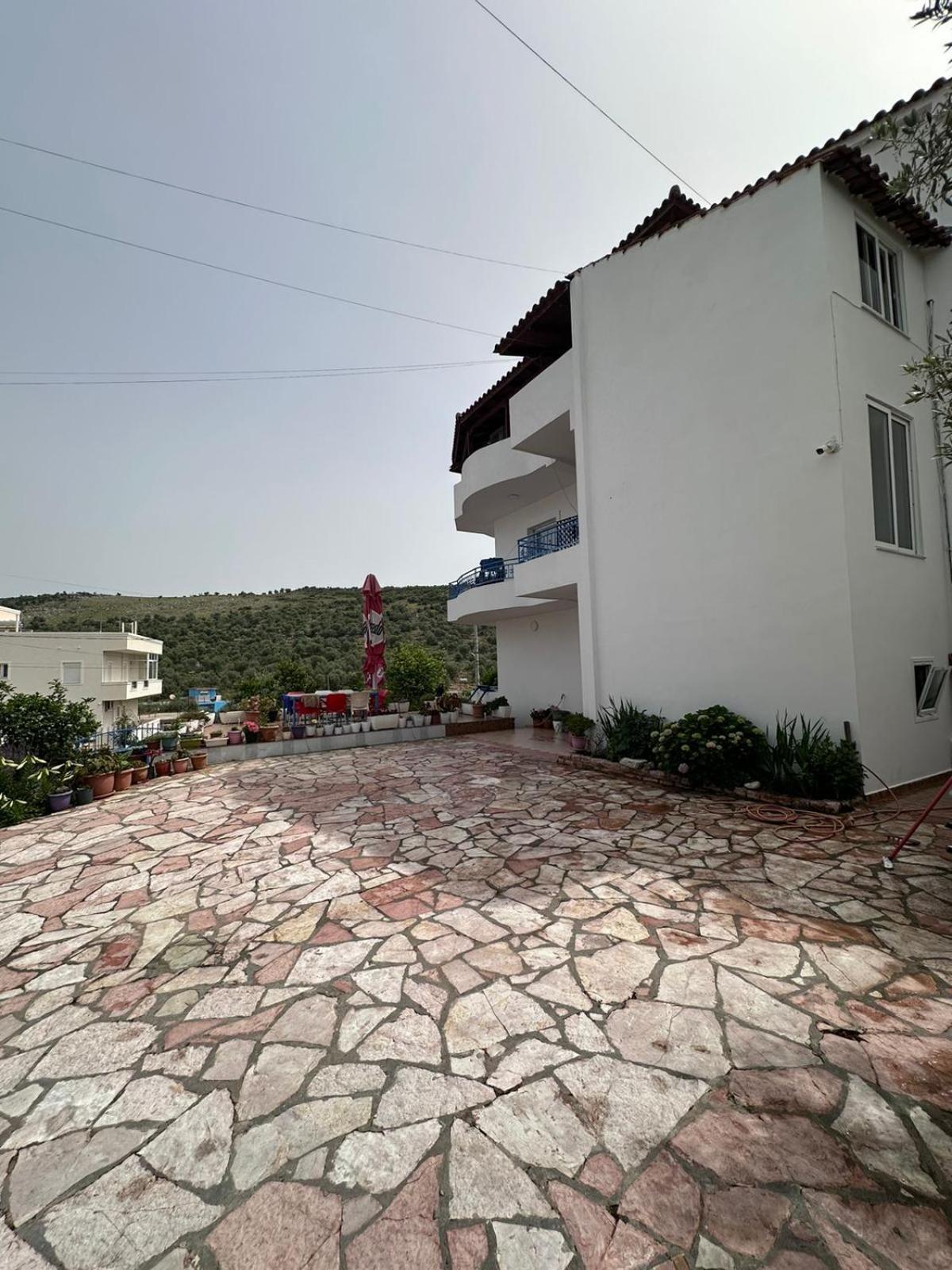 Caushi Apartments Ksamil Esterno foto