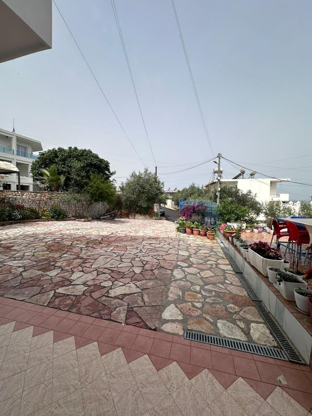 Caushi Apartments Ksamil Esterno foto
