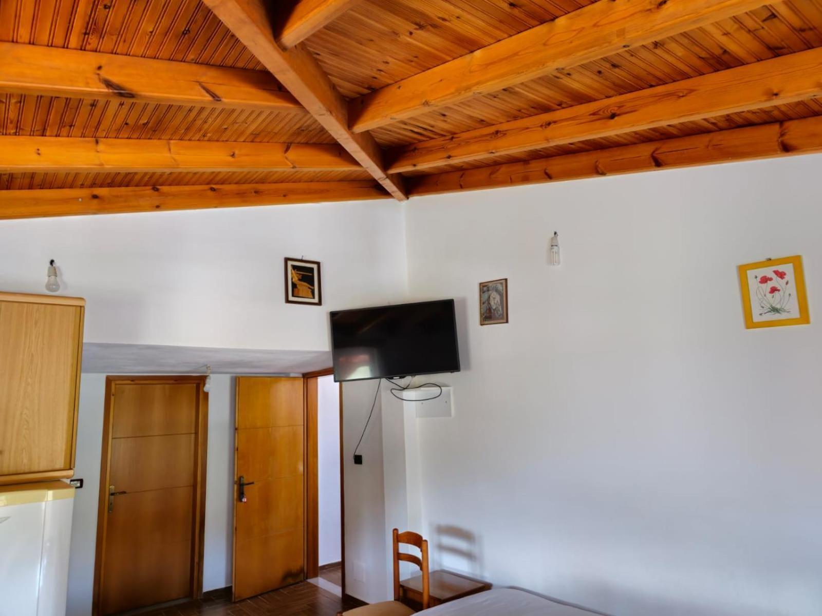 Caushi Apartments Ksamil Esterno foto