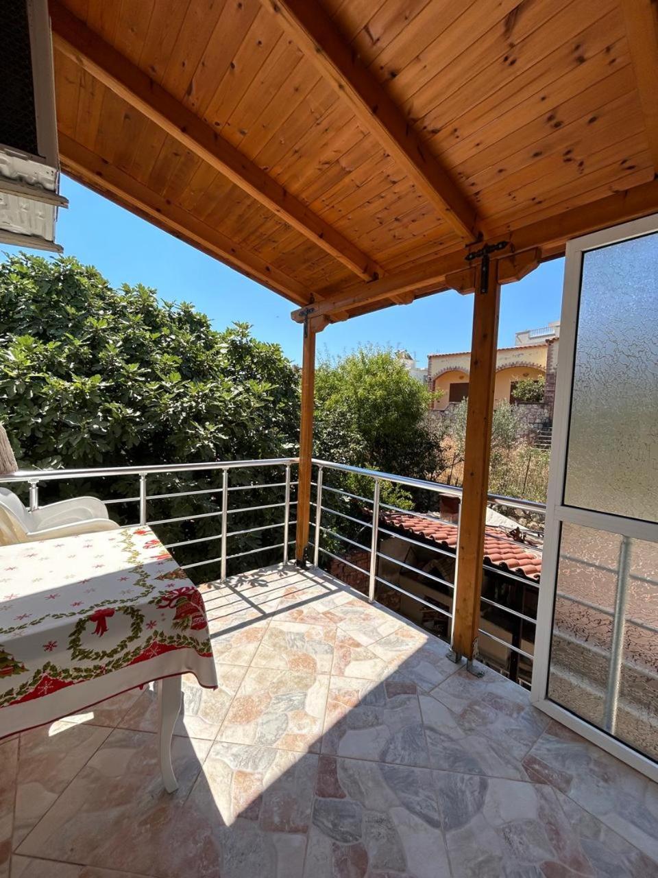Caushi Apartments Ksamil Esterno foto