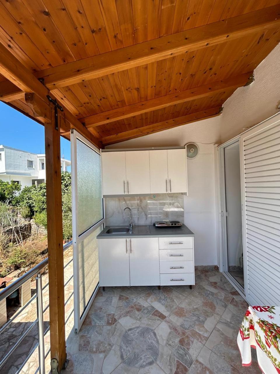 Caushi Apartments Ksamil Esterno foto
